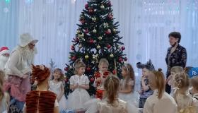 Новогодние утренники в детском саду
